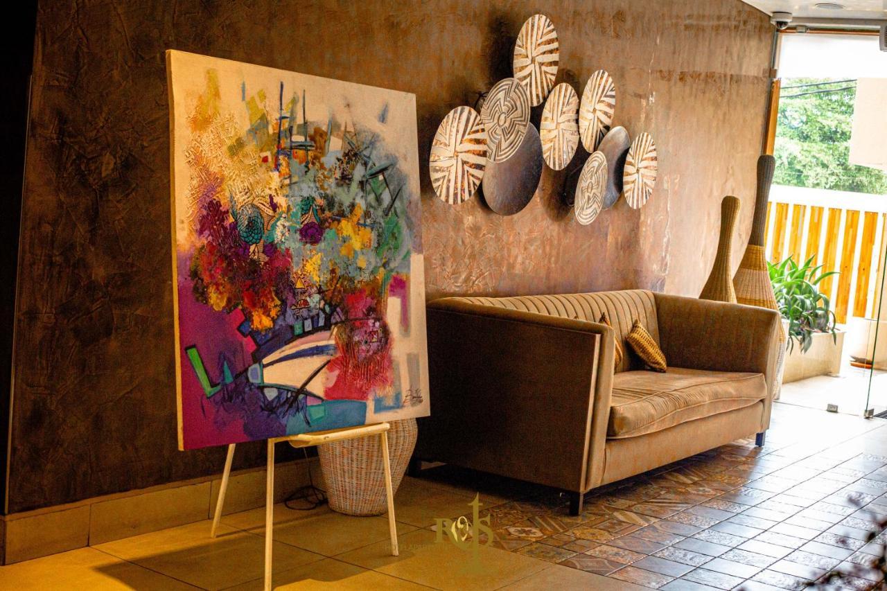 Roots Hotel Apartments Abidjan Kültér fotó