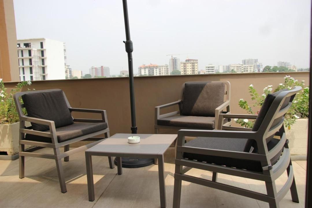 Roots Hotel Apartments Abidjan Kültér fotó