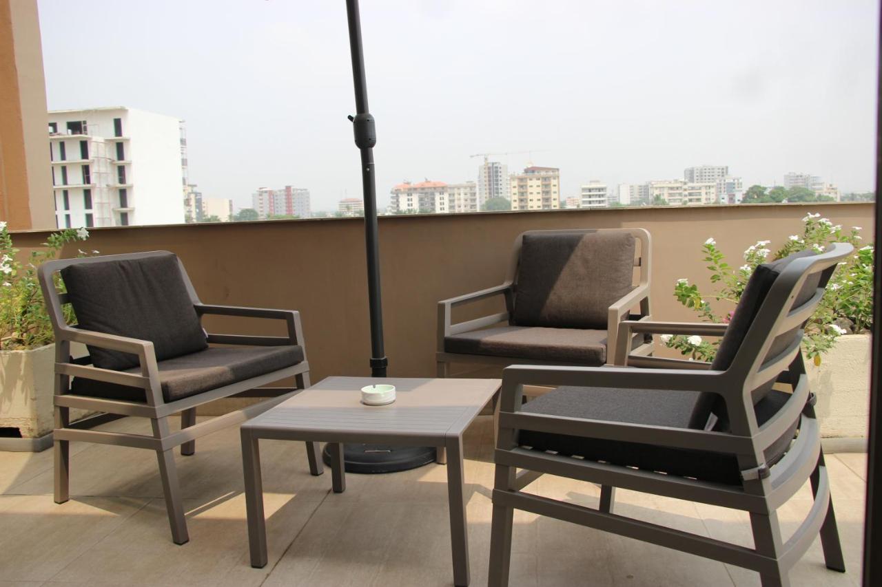 Roots Hotel Apartments Abidjan Kültér fotó